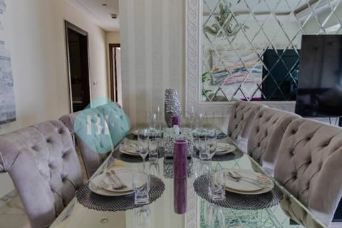 Grandeur 3 Bedroom In Wave Condo in Abu Dhabi