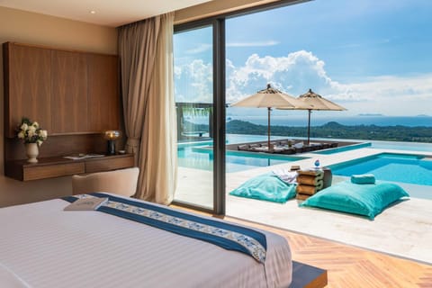 Bed, Day, Natural landscape, View (from property/room), Photo of the whole room, Pool view, Swimming pool