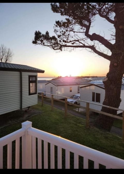 Relaxing Holiday Home Chickerell View Littlesea Haven Campground/ 
RV Resort in Weymouth