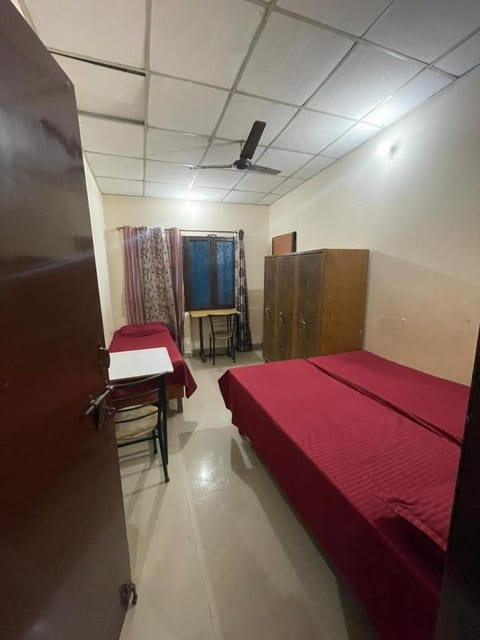 Omjee Paying Guest Hostel in Dehradun