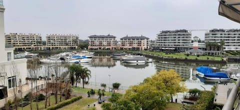 Bahia de Nordelta Apartment in Rincón de Milberg