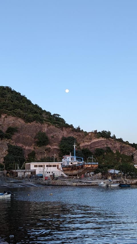 Nearby landmark, Day, Natural landscape, Lake view, Mountain view, Sea view