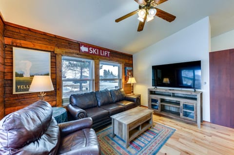 Charming Duplex with Patio 12 Mi to Grand Targhee! House in Driggs