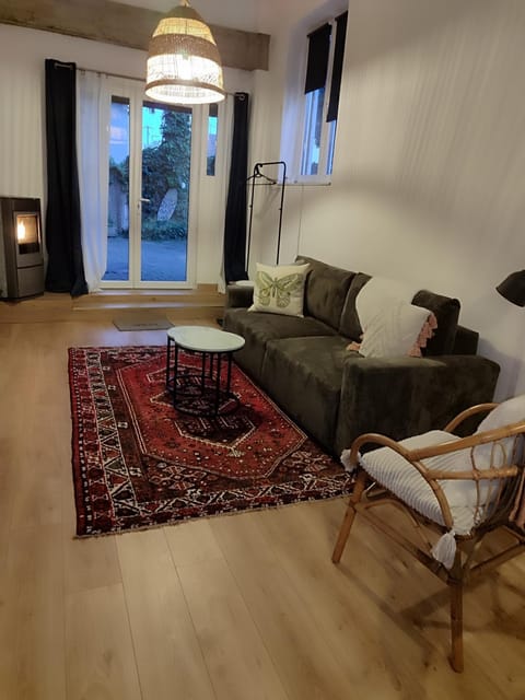 Le chaleureux loft 1 minute du tram Apartment in Strasbourg