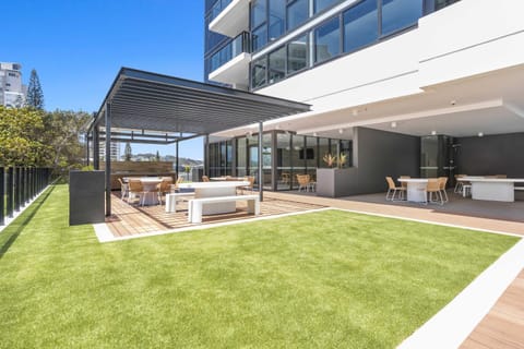 Sandbar Private Apartments - Hosted by Burleigh Letting Company Apartment in Burleigh Heads