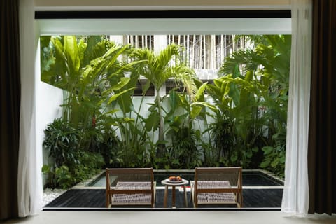 Patio, Day, Garden, Garden, Garden view, Swimming pool