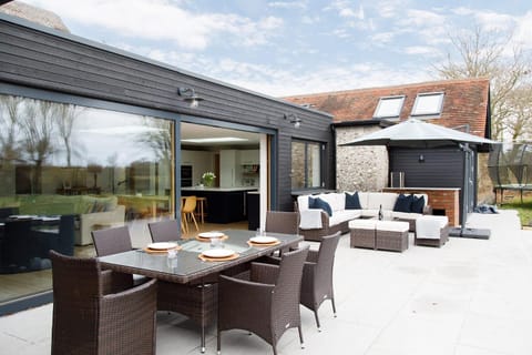 Luxury Cottage Conversion ~ Close to Beaches House in Chichester District