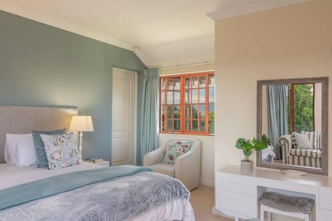 Escape to Paradise in Plett - Back up Electricity House in Plettenberg Bay