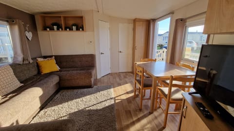 New Beach Holiday Park Condo in Dymchurch