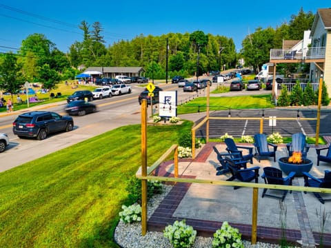 Fresh Coast Motel Motel in Fish Creek