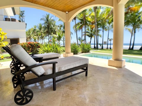 Luxury Villa on The Beach - Hermosa Palms 10A Condo in Playa Hermosa