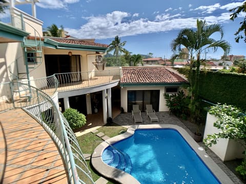 Balcony/Terrace, Swimming pool