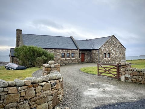 Property 464 - Claddaghduff Maison in County Mayo