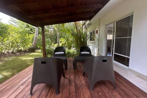 Patio, Dining area