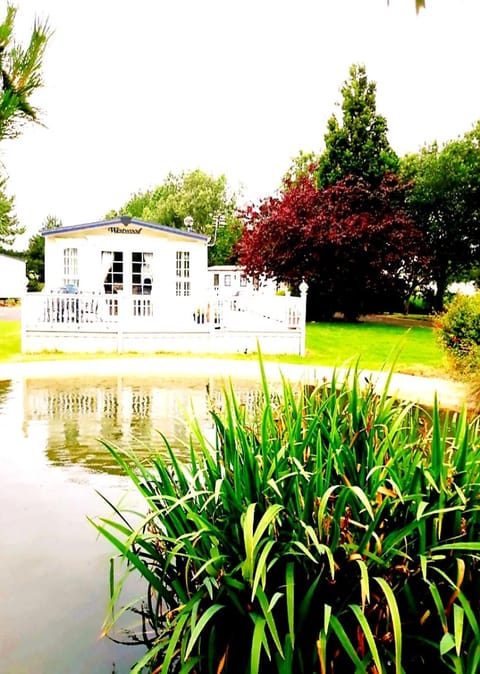 Property building, Garden view