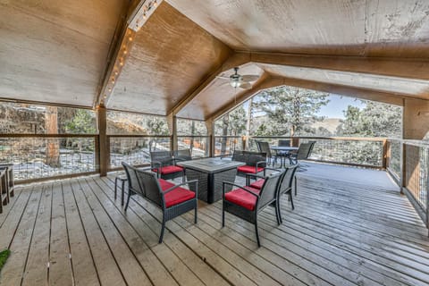 Ruidoso Retreat with Mtn Views about 20 Mi to Ski Apache House in Ruidoso