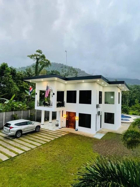 Rancho Hope Villa in Quepos