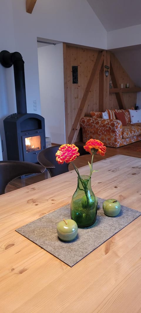 Living room, Decorative detail