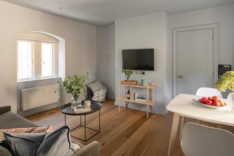 St Catherine's Hospital - Curated Property Apartment in Bath