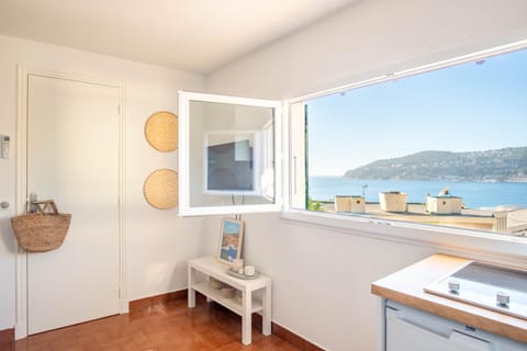 Studio vue mer climatisé à 100m des plages Condominio in Saint-Jean-Cap-Ferrat