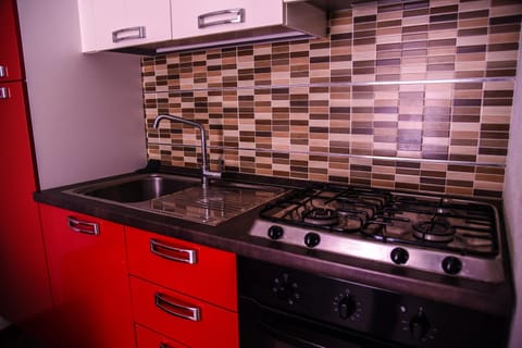 Food close-up, Kitchen or kitchenette, Dining area