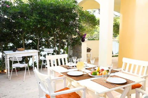 BBQ facilities, Garden, Balcony/Terrace, Seating area, Garden view