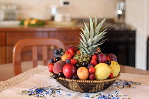 Kitchen or kitchenette, Decorative detail