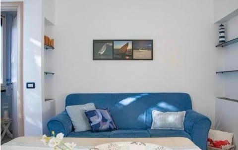 Blue Marine House Condo in Varigotti