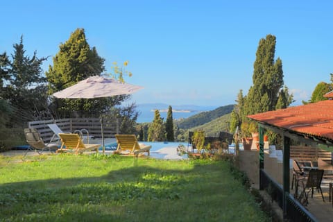 Garden, Garden view, Mountain view, Pool view, Swimming pool, sunbed