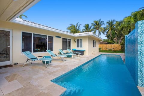 Walking distance to the beach 3Br House with 1 House in Lauderdale-by-the-Sea