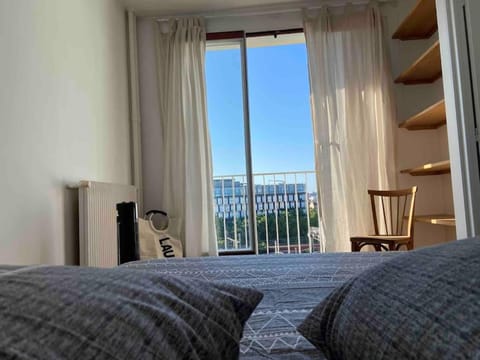 Agréable deux pièces avec loggia Apartamento in Vanves