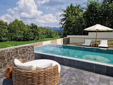 Natural landscape, View (from property/room), Balcony/Terrace, Swimming pool