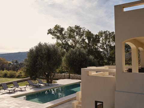 Balcony/Terrace, Swimming pool