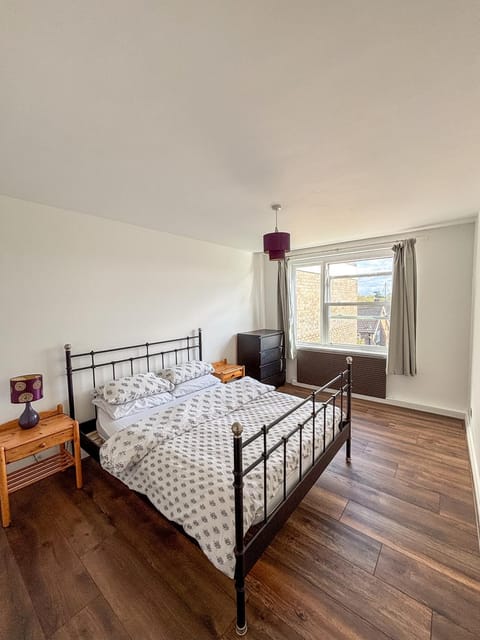 Two bedroom flat, North Oxford Apartment in Oxford