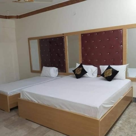 Family Rooms Bed and breakfast in Karachi