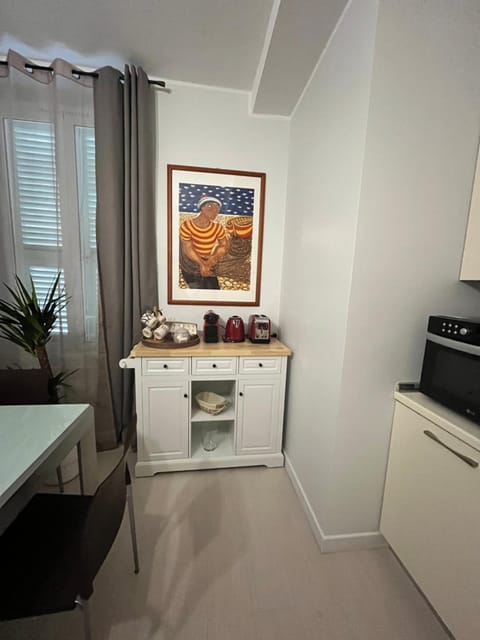 Coffee/tea facilities, Kitchen or kitchenette