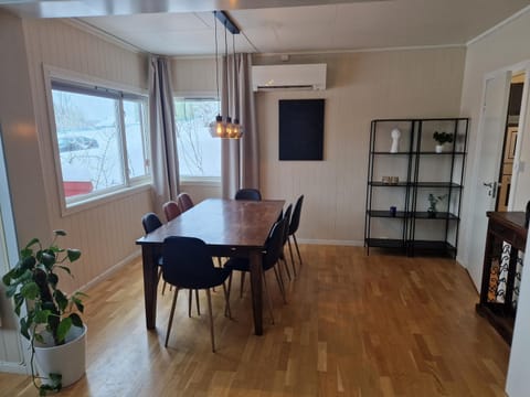 Semi-detached house downtown Apartment in Tromso