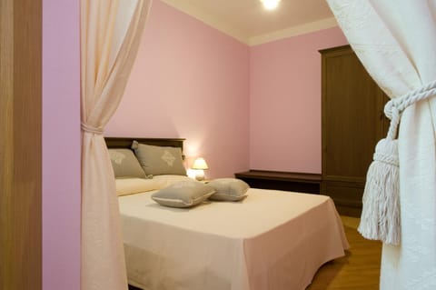 Piazza Azuni 18 Guest House Bed and Breakfast in Sassari