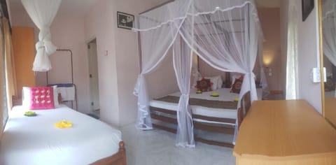 Wijenayake's - Beach Haven Guest House - Galle Fort Chambre d’hôte in Galle