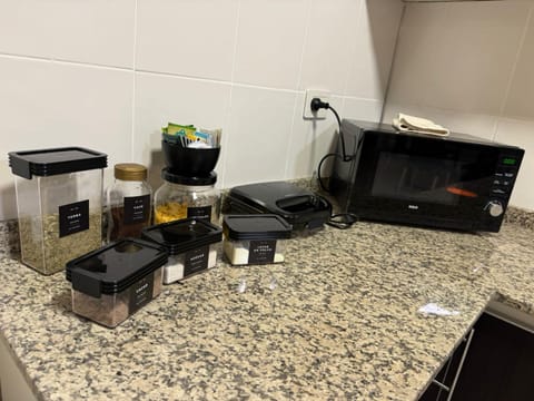 Coffee/tea facilities, Kitchen or kitchenette, minibar, toaster