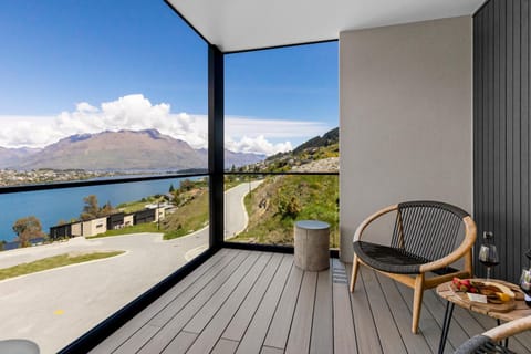 View (from property/room), Balcony/Terrace, Seating area