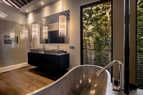 Bathroom, Bath