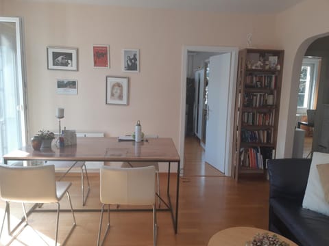 Central quiet and cosy apartment near Hallenstadion Apartment in Zurich City