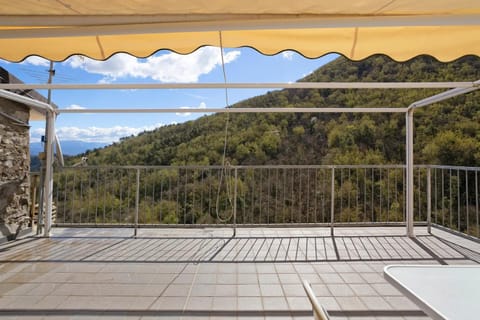 Natural landscape, View (from property/room), Balcony/Terrace, Balcony/Terrace, Mountain view