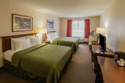 Coshocton Village Inn & Suites Hotel in Ohio