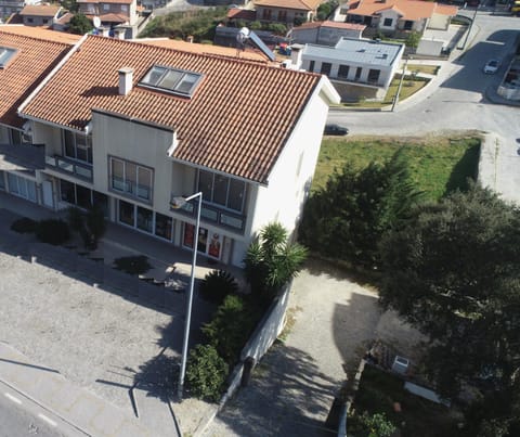 Property building, Day, Bird's eye view, Location, Parking