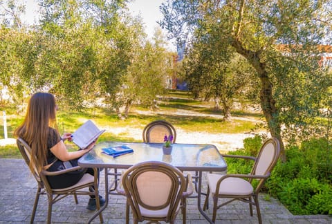 Patio, Garden, Garden view