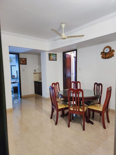 Urban Haven Apartment (Vellayambalam) Condo in Thiruvananthapuram
