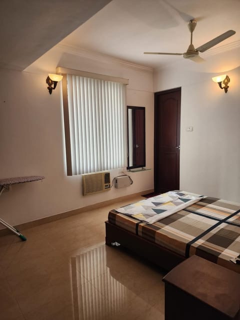 Urban Haven Apartment (Vellayambalam) Condominio in Thiruvananthapuram