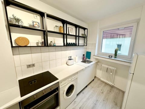 Kitchen or kitchenette, dishwasher, pet friendly, stove, washing machine